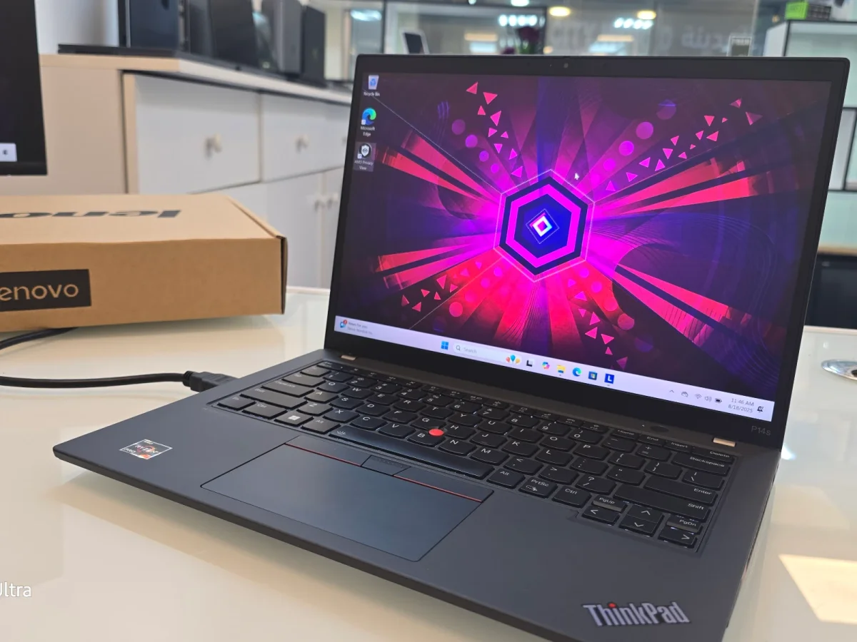 Lenovo ThinkPad P14s Gen3 - Touch -Ryzen 7 Pro 6850U 16GB 512GB 14" Slim Workstation